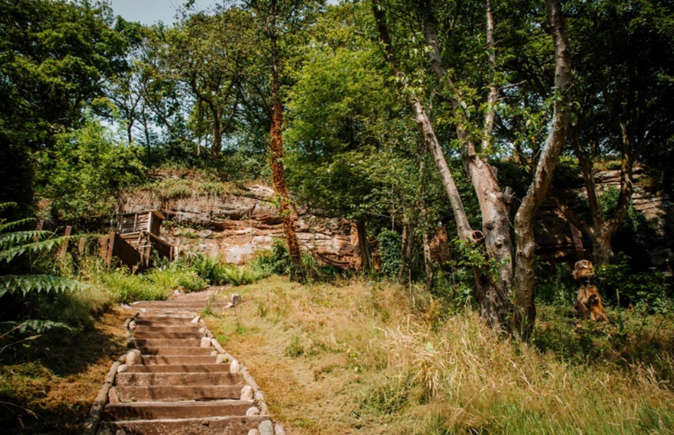 Ancient-sandstone-cave-home-Worcestershire-UK