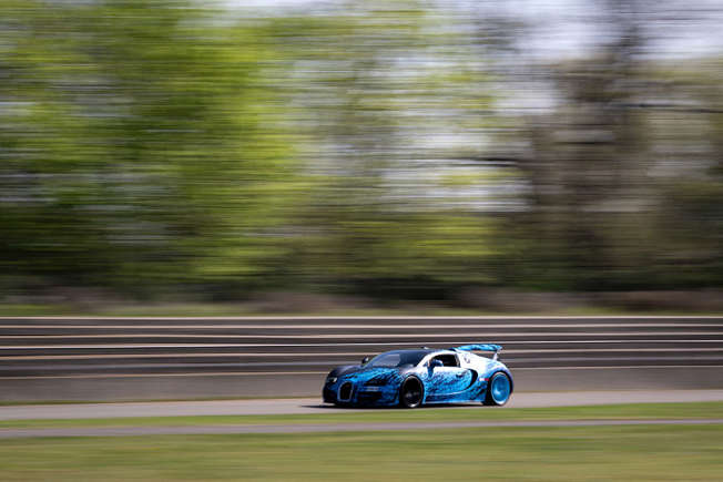 Bugatti-Chiron-Super-Sport-304.7-mph