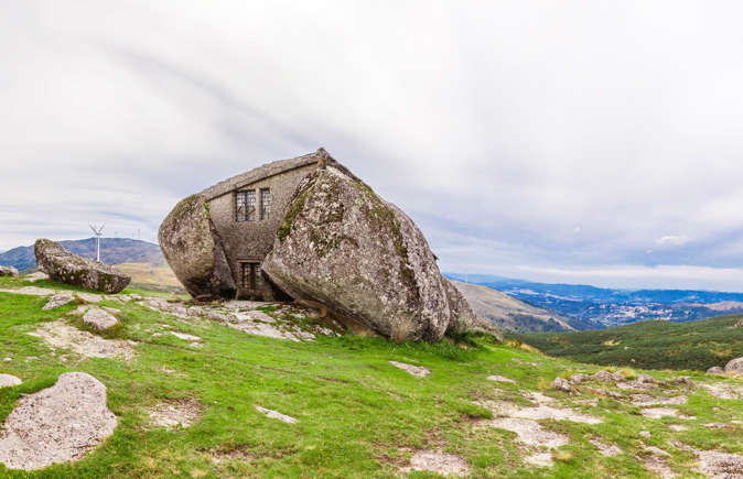 Casa-do-Penedo-Fafe-Portugal