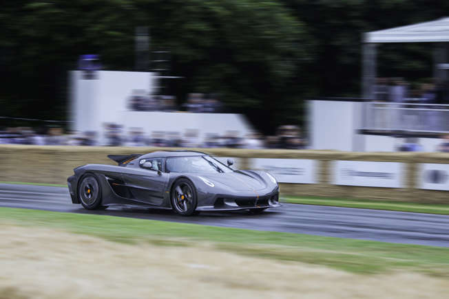 Koenigsegg-Jesko-Absolut-311-330-mph