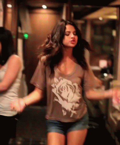 Selena-Gomez-GIF-1.gif